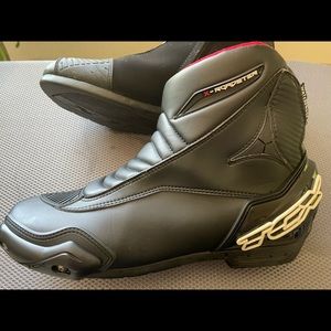 TCX Waterproof Leather Motorcycle Boots, Size 42 (Men’s US 9)